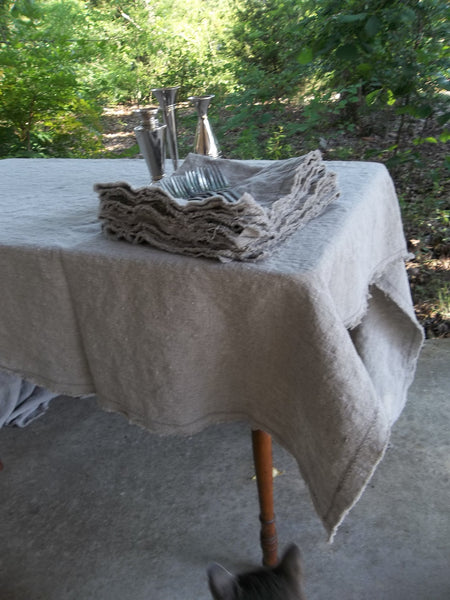 Custom Linen Tablecloth - Well Wrinkled Linen Tablecloth - Frayed Edge  Tablecloth - Matching Linen Napkins - Washed Linen Tablecloth